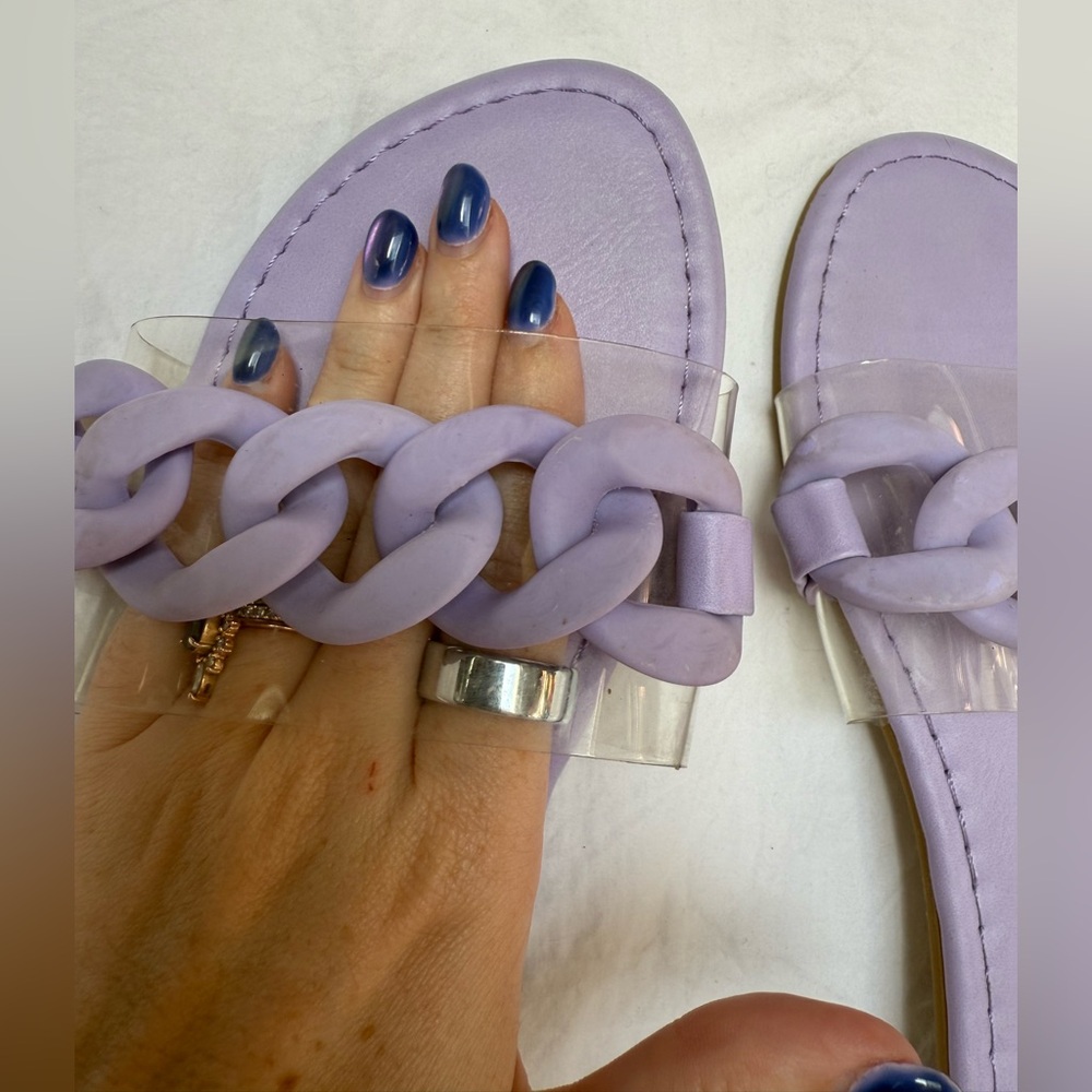 Olivia Jaguar Lavender Purple Chain Link Vinyl Sandals Size 6 1/2 - Picture 2 of 6